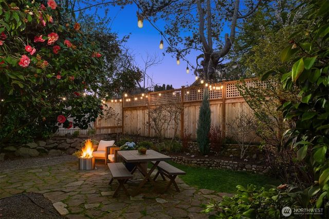 2710 W Blaine St, Seattle, WA 98199