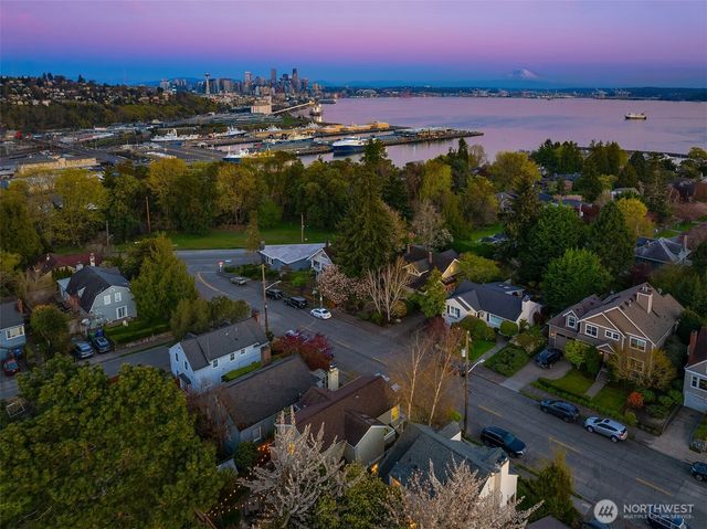 2710 W Blaine St, Seattle, WA 98199