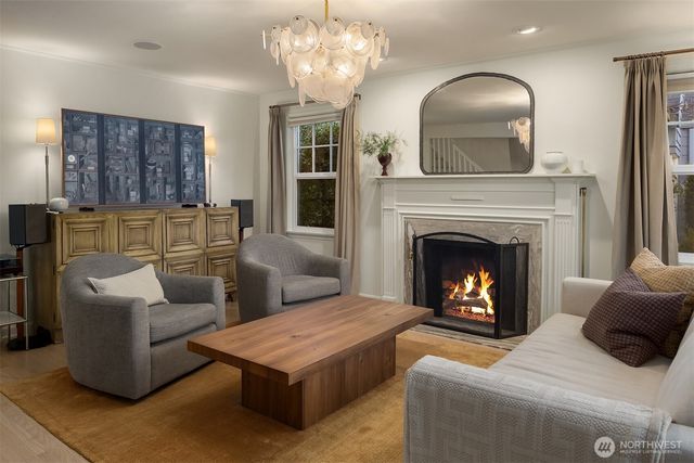 2710 W Blaine St, Seattle, WA 98199