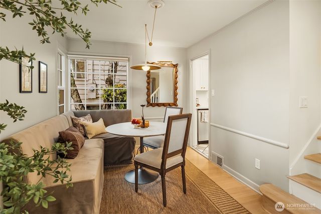 2710 W Blaine St, Seattle, WA 98199