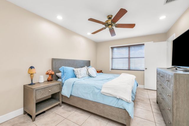 6269 Walk Circle, Boca Raton, FL 33433