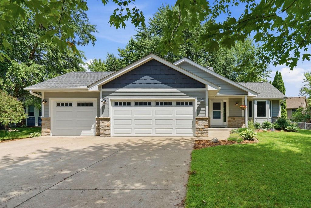 7164 Gray Heron Drive, Circle Pines, MN 55014