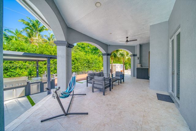 901 NW 122nd Ave, Plantation, FL 33325