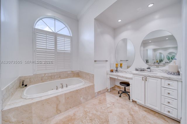 901 NW 122nd Ave, Plantation, FL 33325