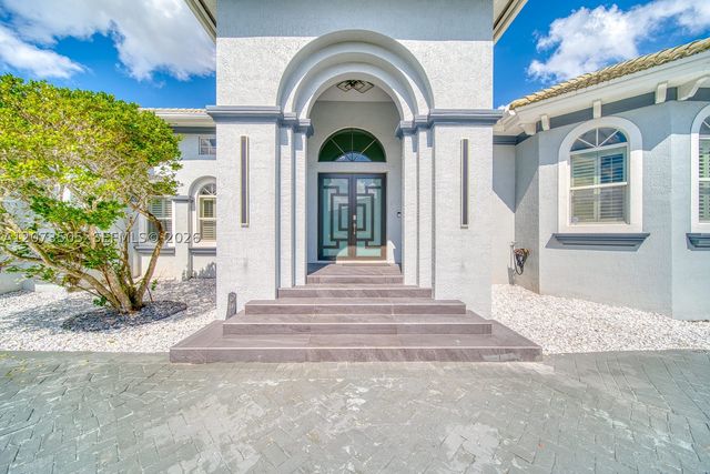 901 NW 122nd Ave, Plantation, FL 33325