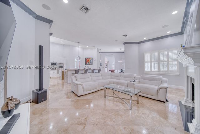 901 NW 122nd Ave, Plantation, FL 33325