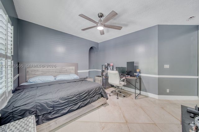 901 NW 122nd Ave, Plantation, FL 33325