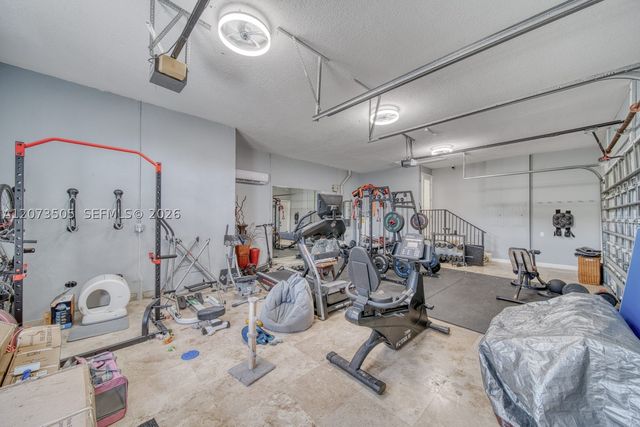 901 NW 122nd Ave, Plantation, FL 33325
