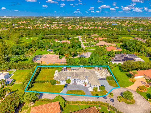901 NW 122nd Ave, Plantation, FL 33325