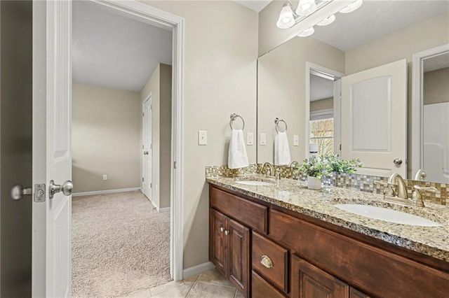 104 SW Shores Drive, Lee's Summit, MO 64064