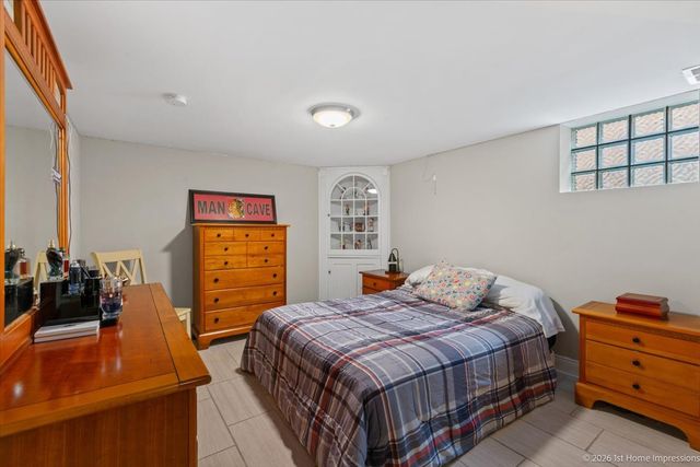 9120 S Clifton Park Avenue, Evergreen Park, IL 60805