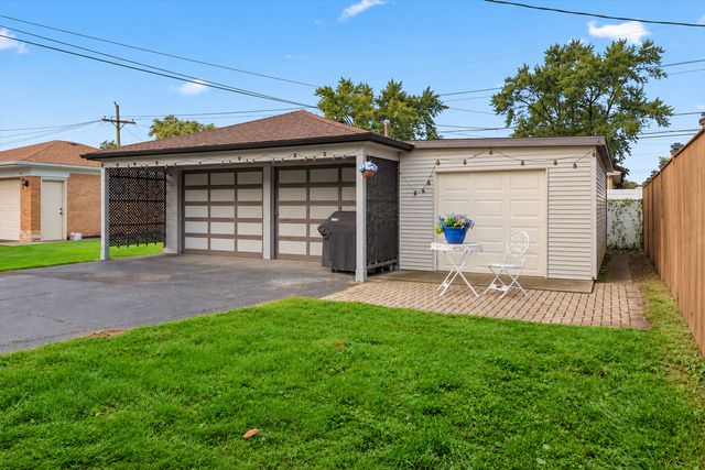 9120 S Clifton Park Avenue, Evergreen Park, IL 60805