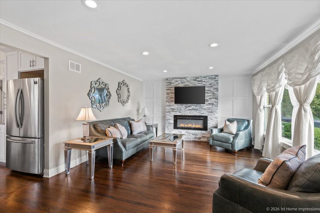 9120 S Clifton Park Avenue, Evergreen Park, IL 60805 — photo 3