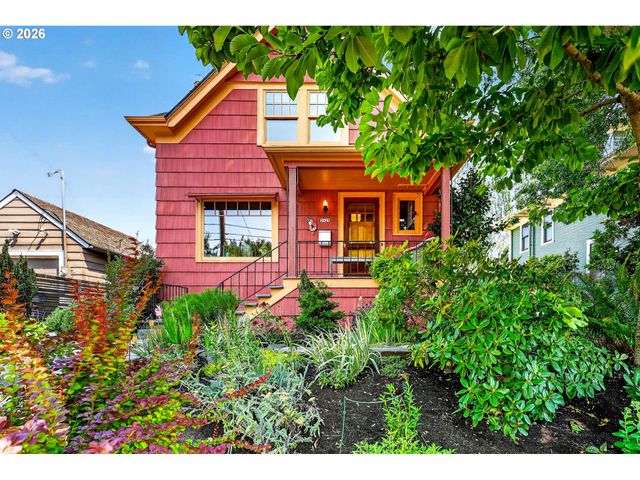 2525 Ne TILLAMOOK St, Portland, OR 97212