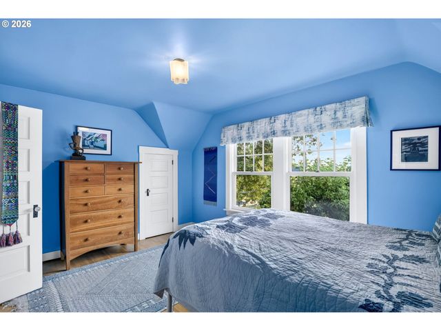 2525 Ne TILLAMOOK St, Portland, OR 97212