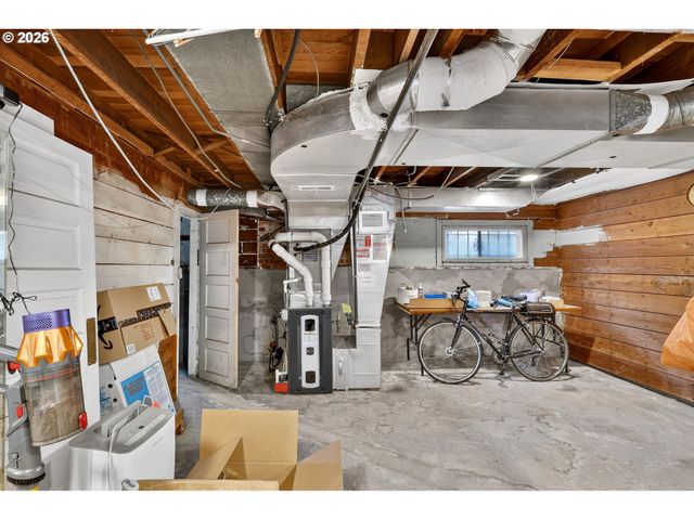 2525 Ne TILLAMOOK St, Portland, OR 97212
