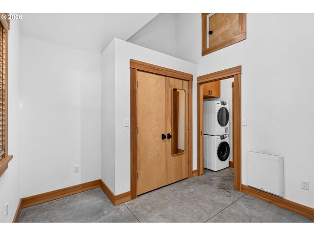 2525 Ne TILLAMOOK St, Portland, OR 97212