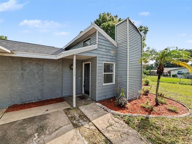 2409 11TH AVENUE SE, Ruskin, FL 33570