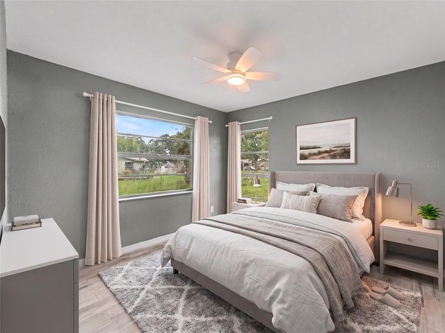 2409 11TH AVENUE SE, Ruskin, FL 33570