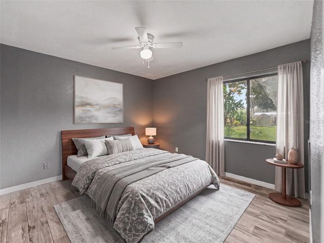 2409 11TH AVENUE SE, Ruskin, FL 33570