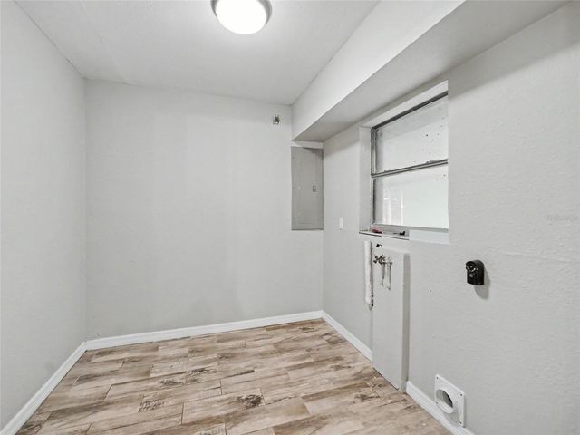 2409 11TH AVENUE SE, Ruskin, FL 33570