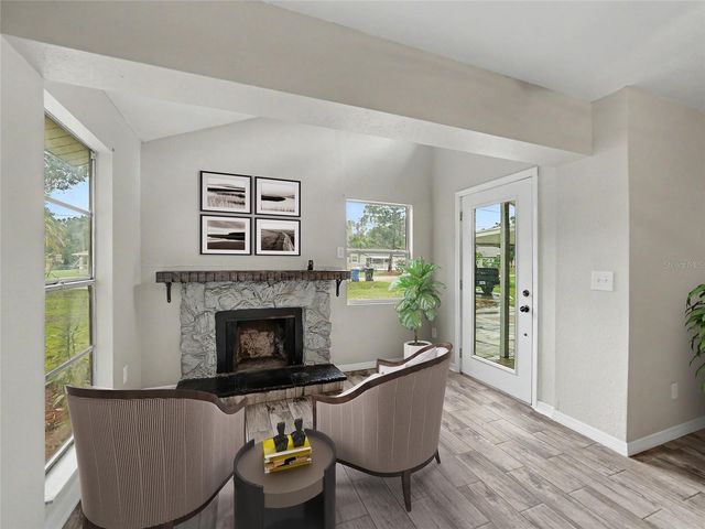 2409 11TH AVENUE SE, Ruskin, FL 33570