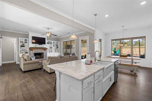 2930 Mahlon Smith S Road, Social Circle, GA 30025