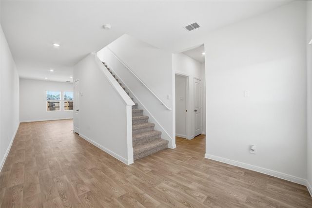 246 Sheanandoah DR, Kyle, TX 78640