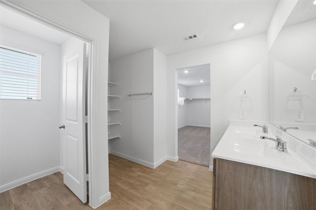 246 Sheanandoah DR, Kyle, TX 78640