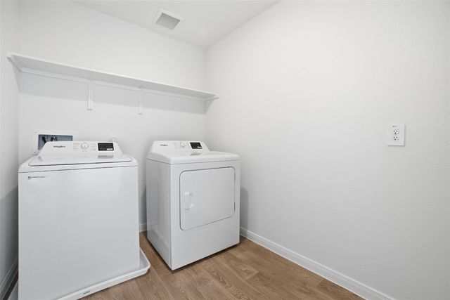 246 Sheanandoah DR, Kyle, TX 78640