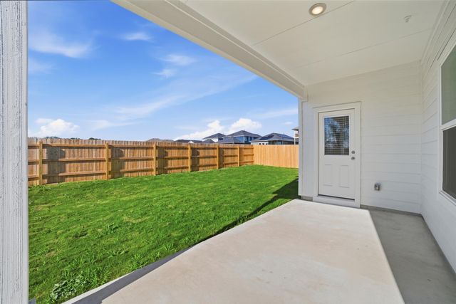 246 Sheanandoah DR, Kyle, TX 78640