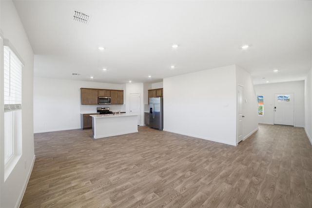 246 Sheanandoah DR, Kyle, TX 78640