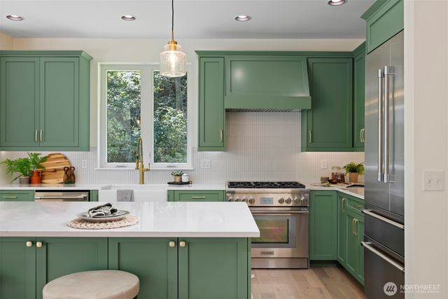 2788 Douglas Road, Ferndale, WA 98248