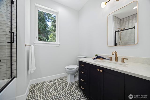 2788 Douglas Road, Ferndale, WA 98248