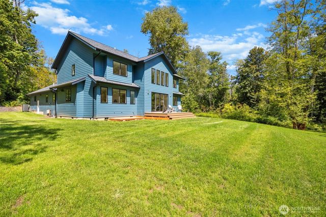 2788 Douglas Road, Ferndale, WA 98248