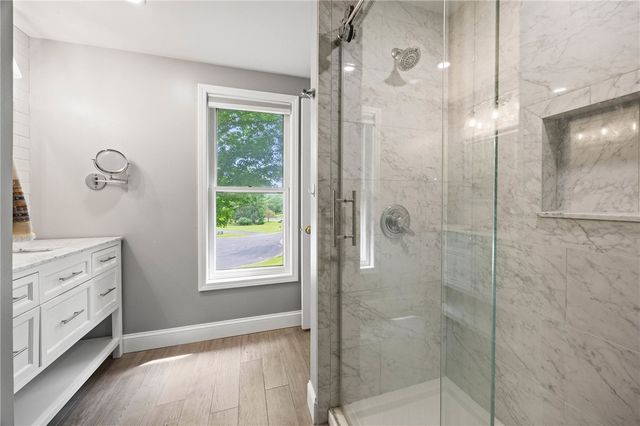 32 Summit Oaks, Pittsford, NY 14534