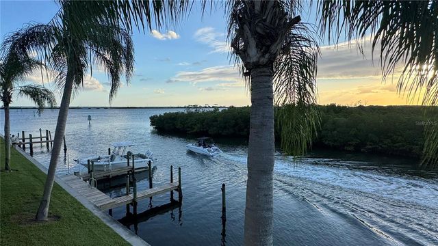 8827 BAY POINTE DRIVE 203, Tampa, FL 33615