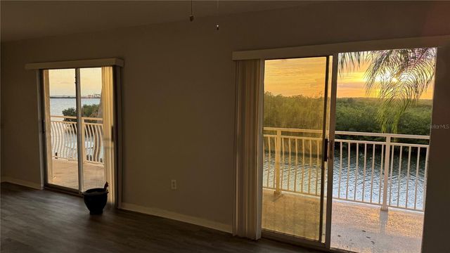 8827 BAY POINTE DRIVE 203, Tampa, FL 33615