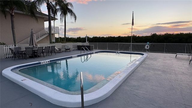 8827 BAY POINTE DRIVE 203, Tampa, FL 33615