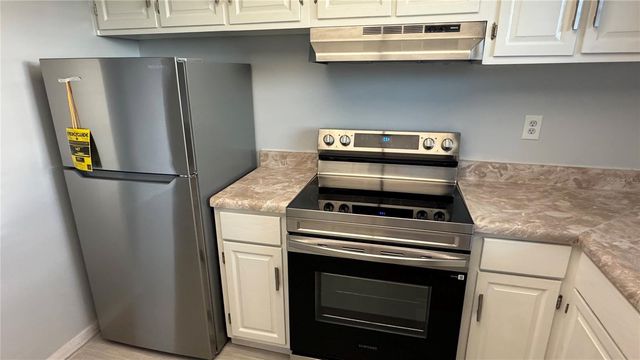 8827 BAY POINTE DRIVE 203, Tampa, FL 33615