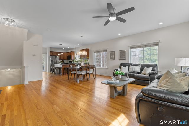 316 Pepin Place 316, South Windsor, CT 06074