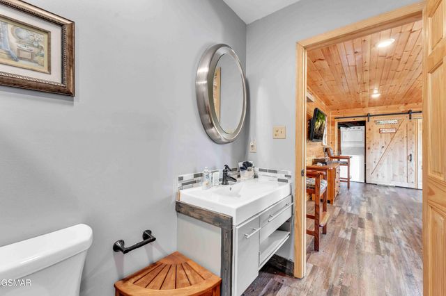 634 Stockton Drive, Sevierville, TN 37876