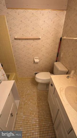 6 BABETTE CT, Baltimore, MD 21208