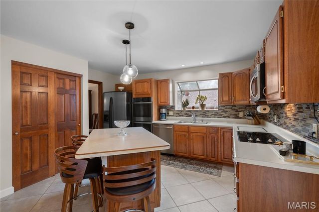 4410 Fatima Drive, Unincorporated, MO 63123