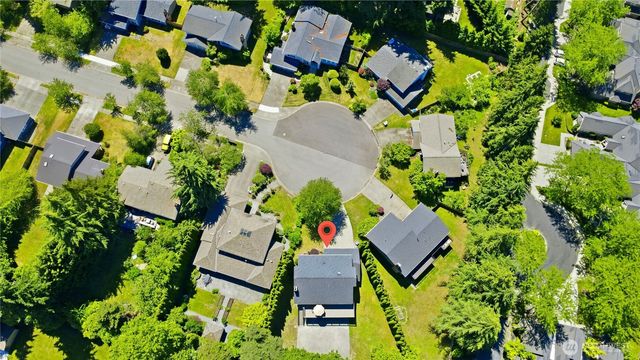10606 NE 19th Place, Bellevue, WA 98004