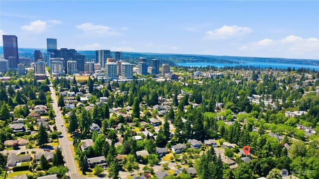 10606 NE 19th Place, Bellevue, WA 98004