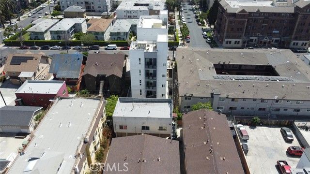 2683 San Marino Street, Los Angeles, CA 90006