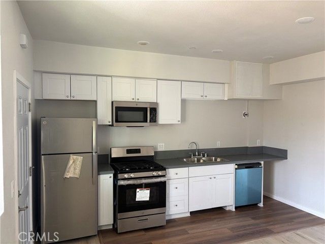 2683 San Marino Street, Los Angeles, CA 90006