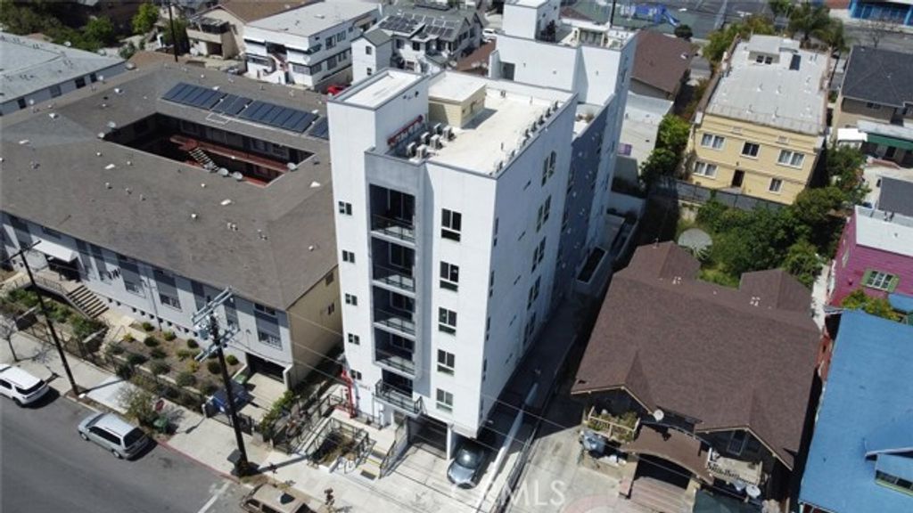 2683 San Marino Street, Los Angeles, CA 90006