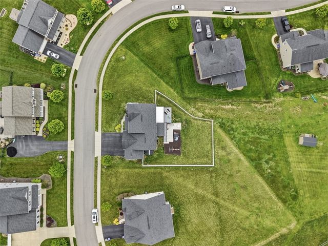 129 Olivia Avenue, Adams Twp, PA 16046
